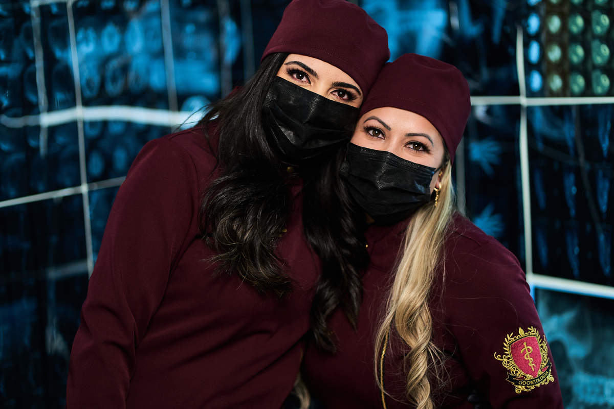 Dra. Sabrina Setti - Cirurgiã Dentista - Universidade Tuiuti do Parana