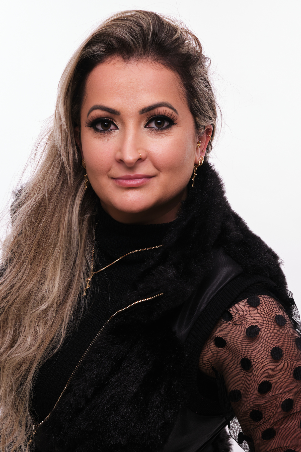 Dra. Sabrina Setti - Cirurgiã Dentista - Universidade Tuiuti do Parana