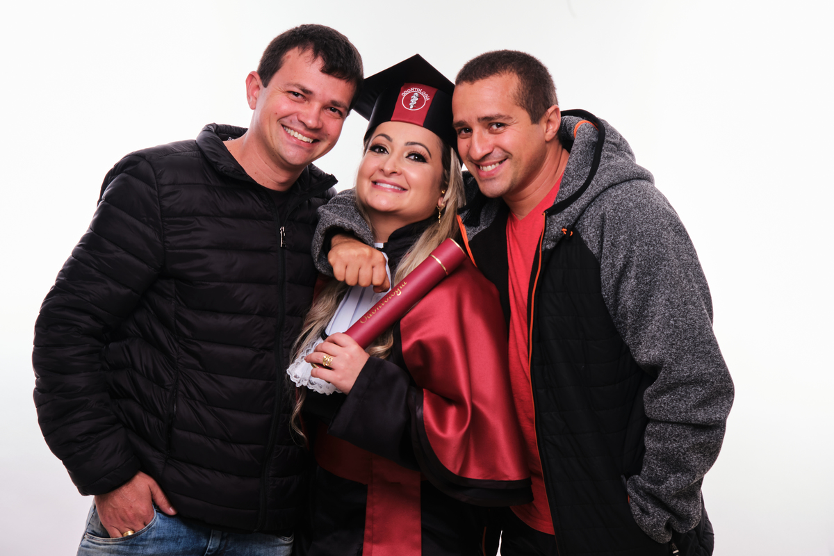 Dra. Sabrina Setti - Cirurgiã Dentista - Universidade Tuiuti do Parana