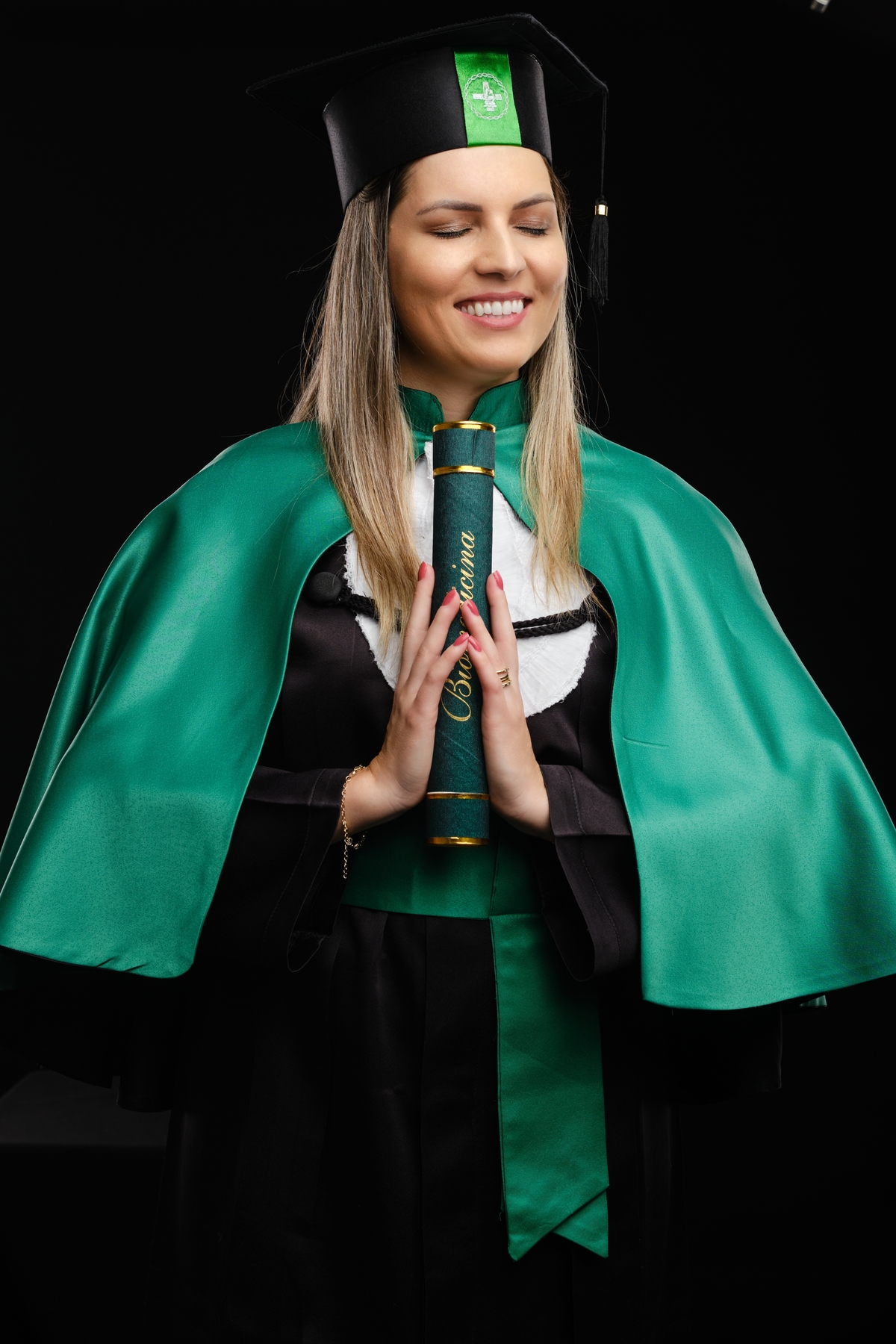 Aline Gabriele  - Biomedicina