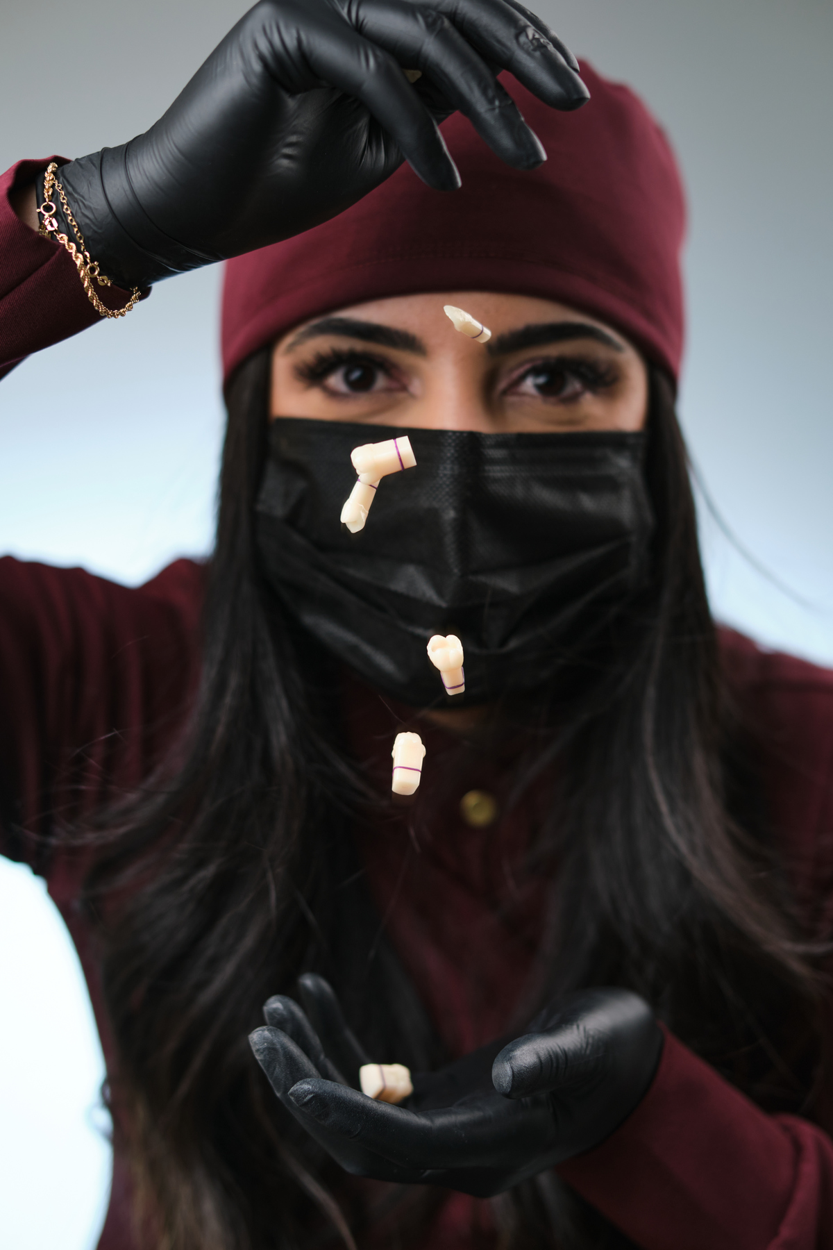 Cirurgiã Dentista - Renata Gharib Dicalo Massuci