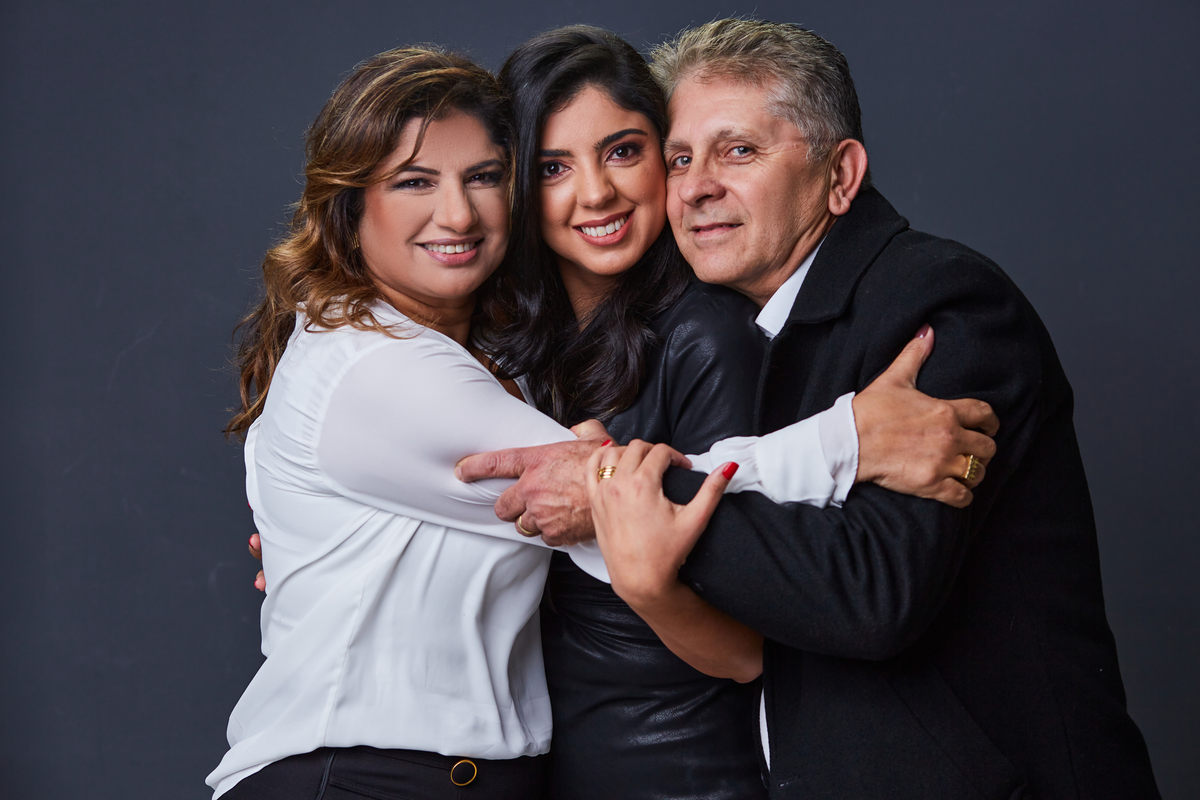 Cirurgiã Dentista - Renata Gharib Dicalo Massuci