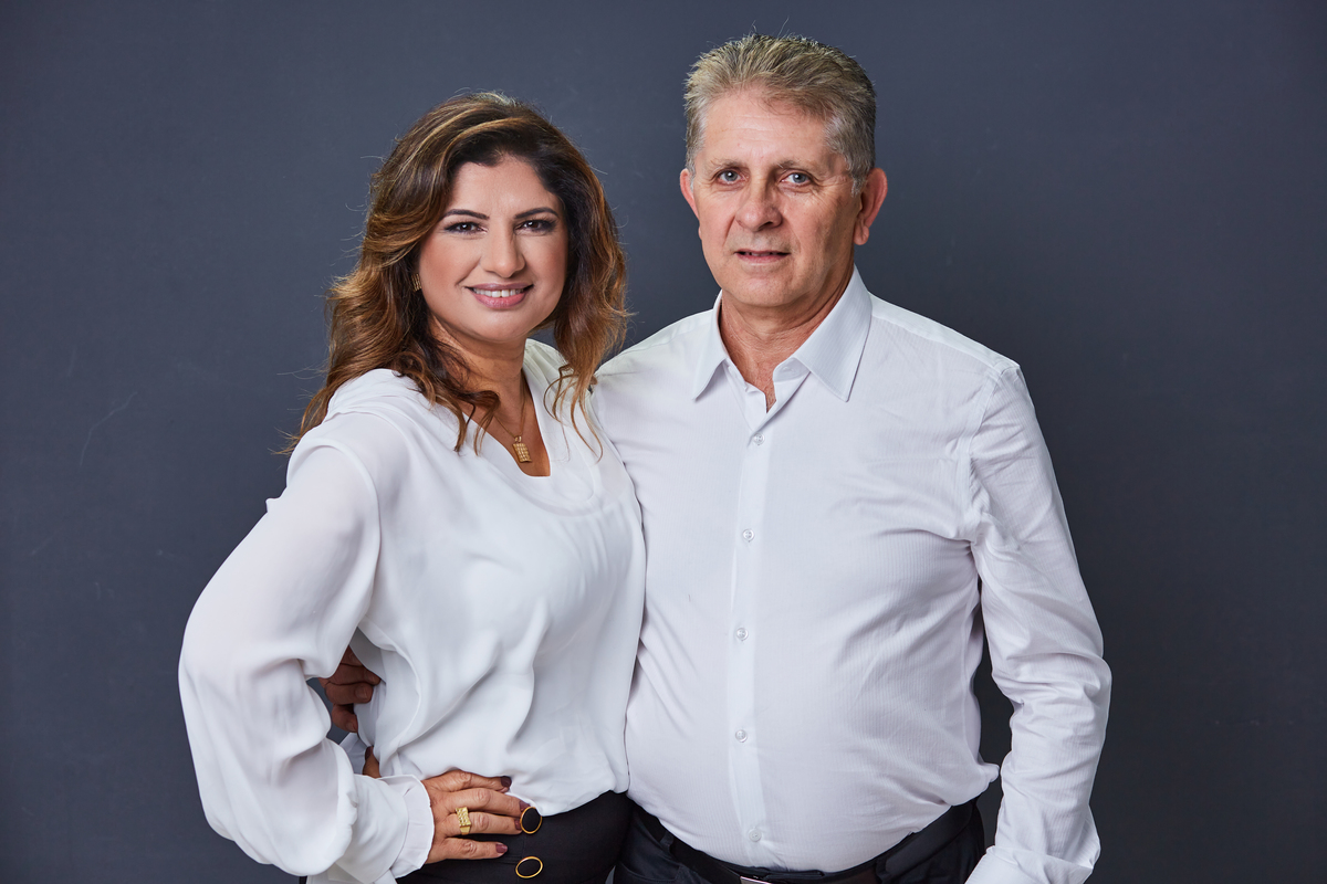 Cirurgiã Dentista - Renata Gharib Dicalo Massuci