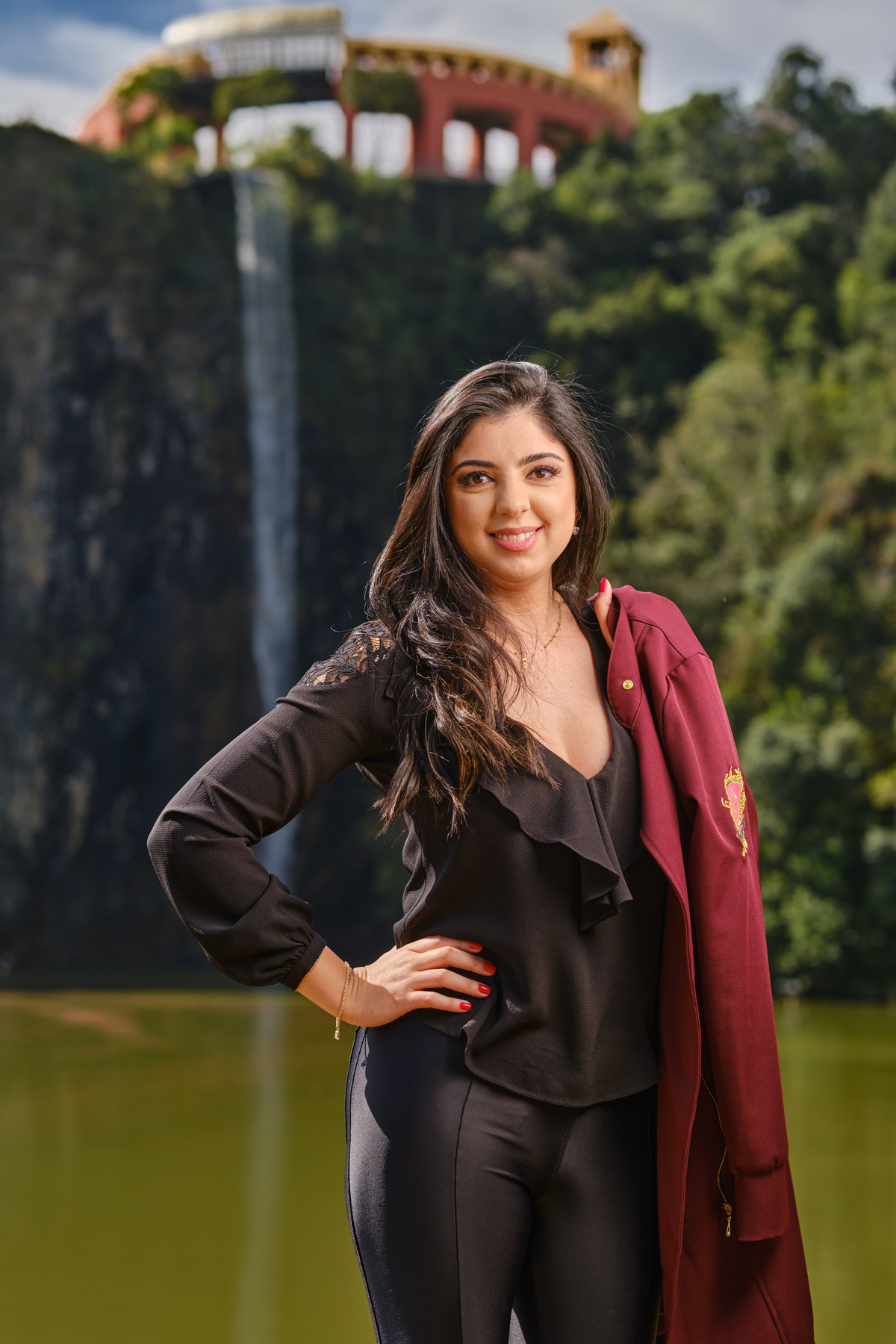 Cirurgiã Dentista - Renata Gharib Dicalo Massuci