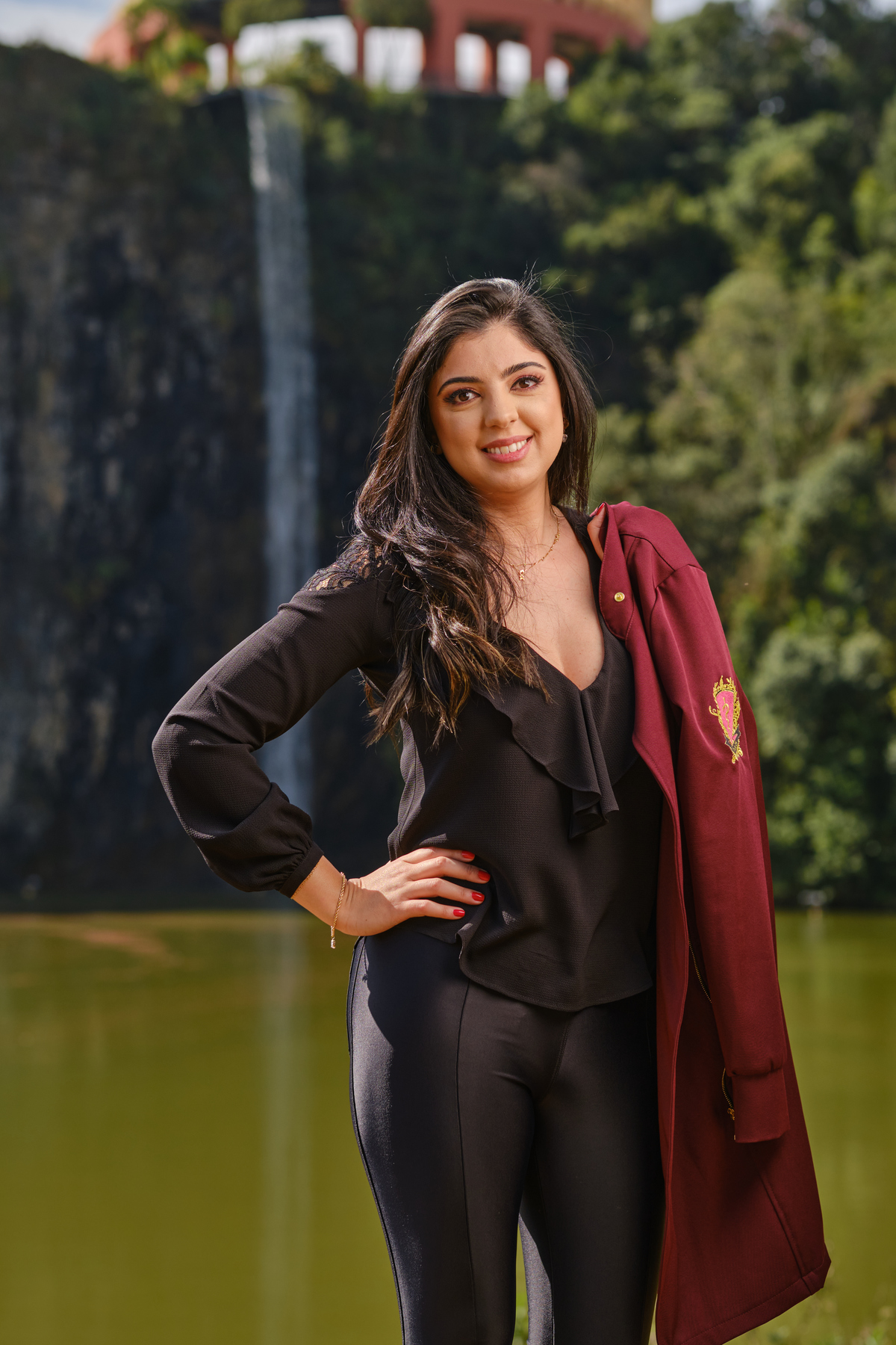 Cirurgiã Dentista - Renata Gharib Dicalo Massuci