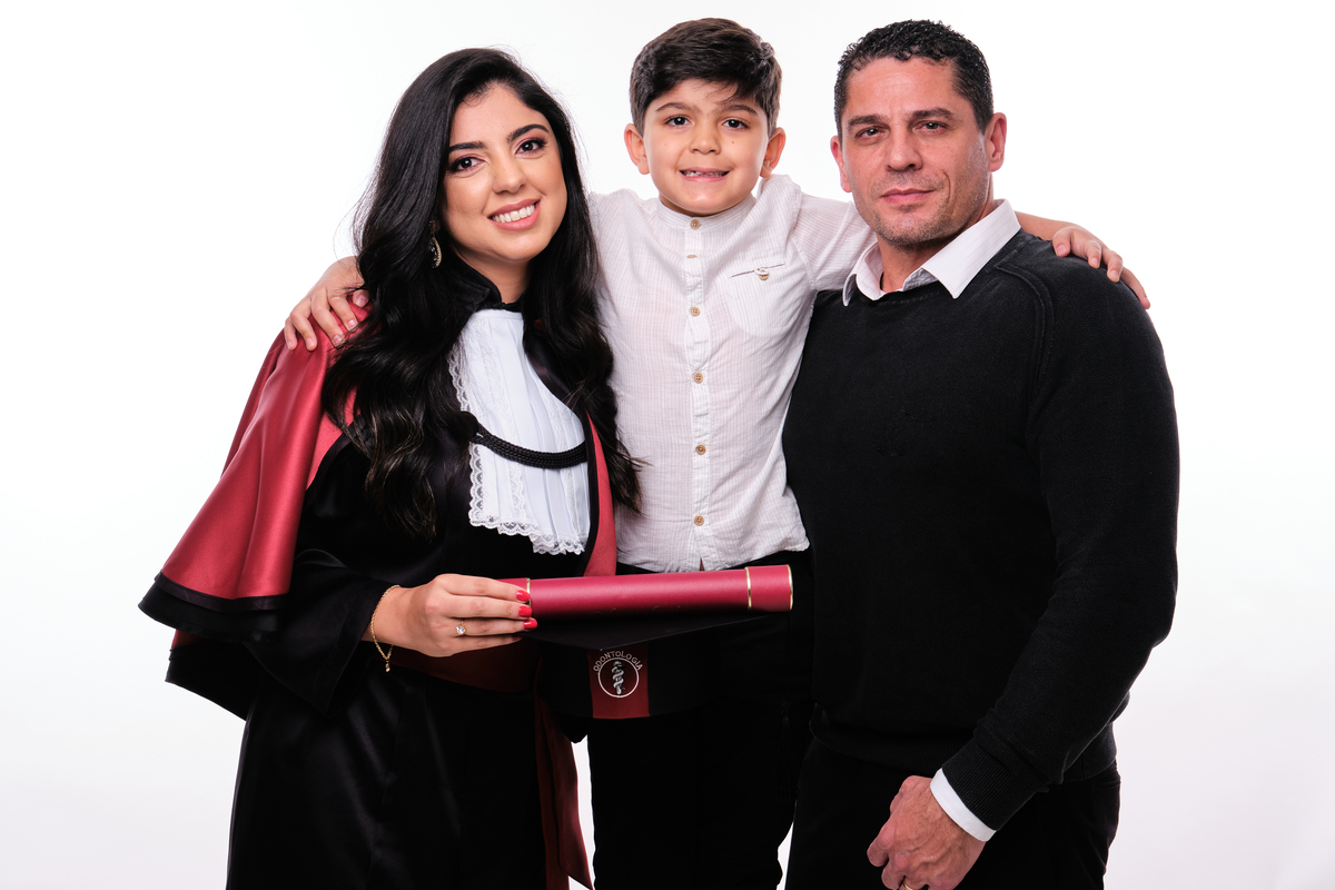 Cirurgiã Dentista - Renata Gharib Dicalo Massuci