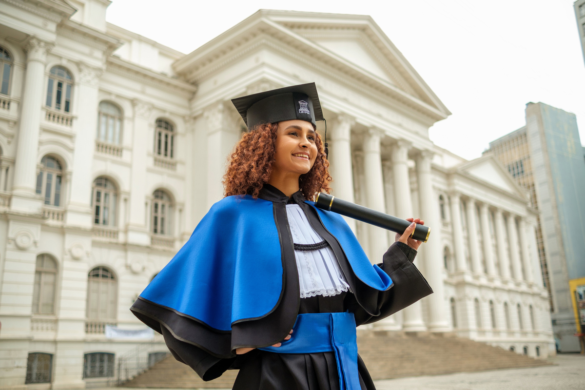 Ensaio de Formatura Engenheira Ambiental e Sanitaria UFPR -  Lais Moreira