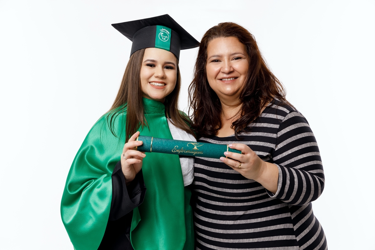 Enfermeira Raissa Augustinhak -  UTP Universidade Tuiuti do Paraná