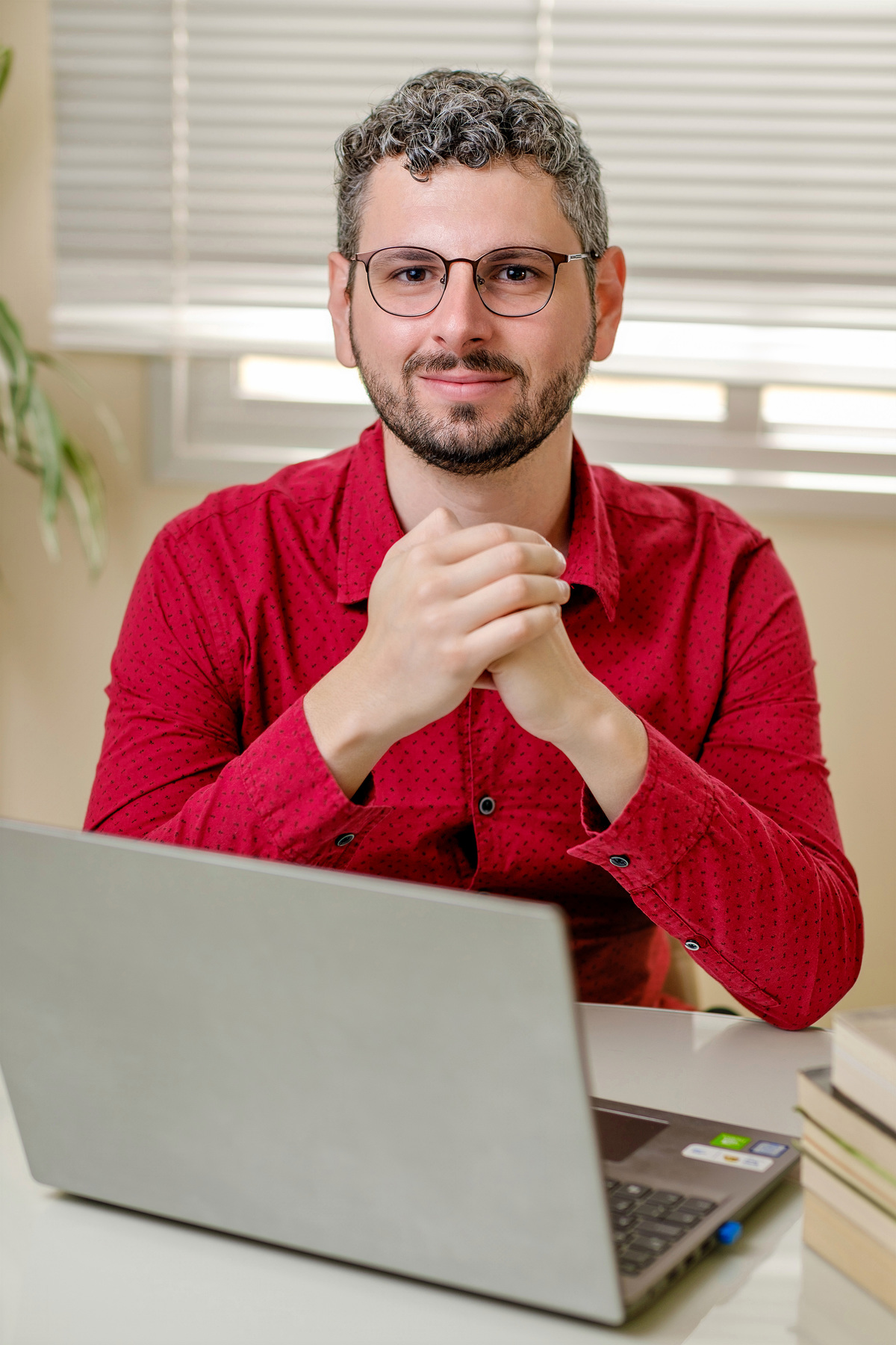 Ensaio Profissional - Psicológo Clínico e Terapeuta Sexual