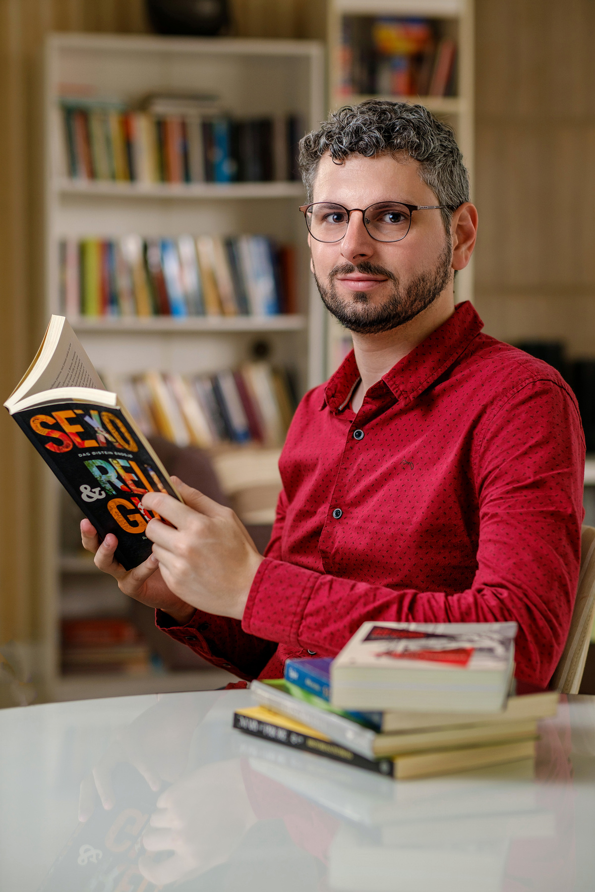 Ensaio Profissional - Psicológo Clínico e Terapeuta Sexual