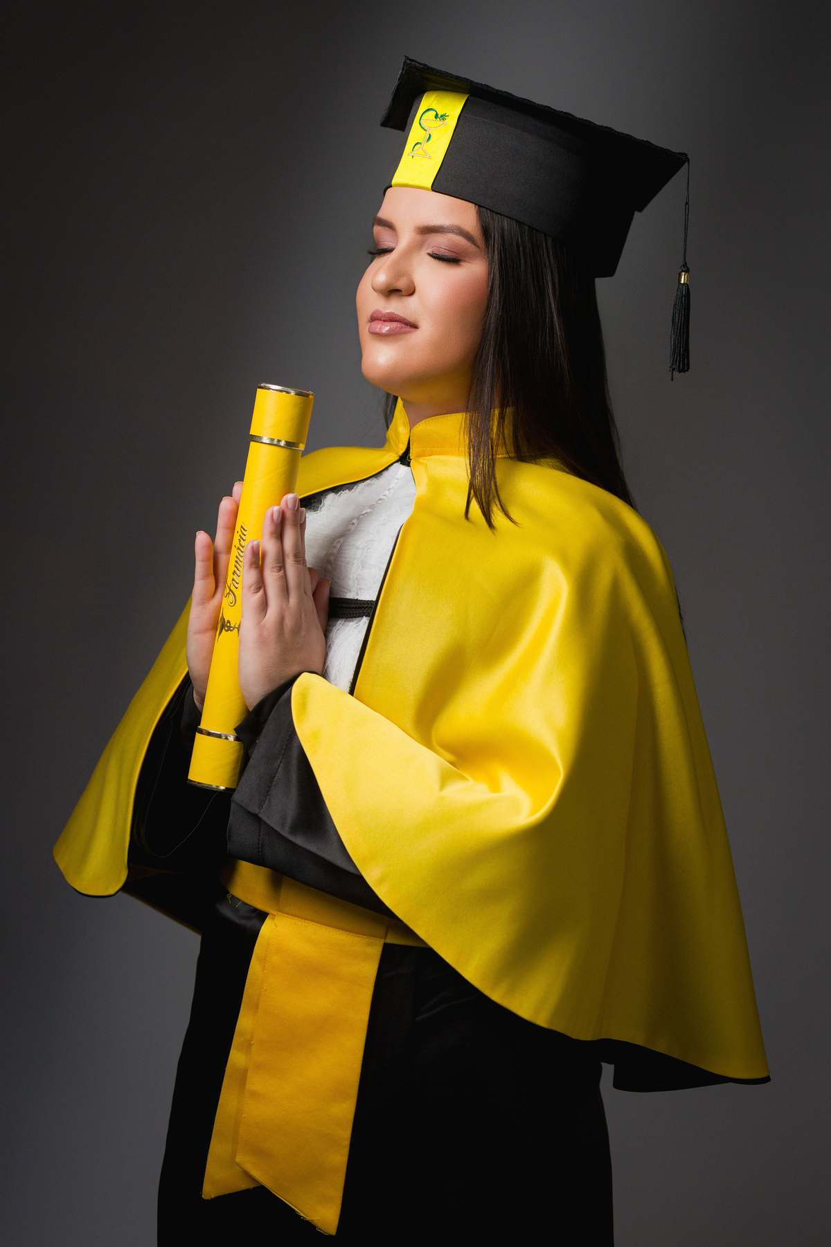 Ensaio de Formatura:  Bacharel em Farmacia FAPAR