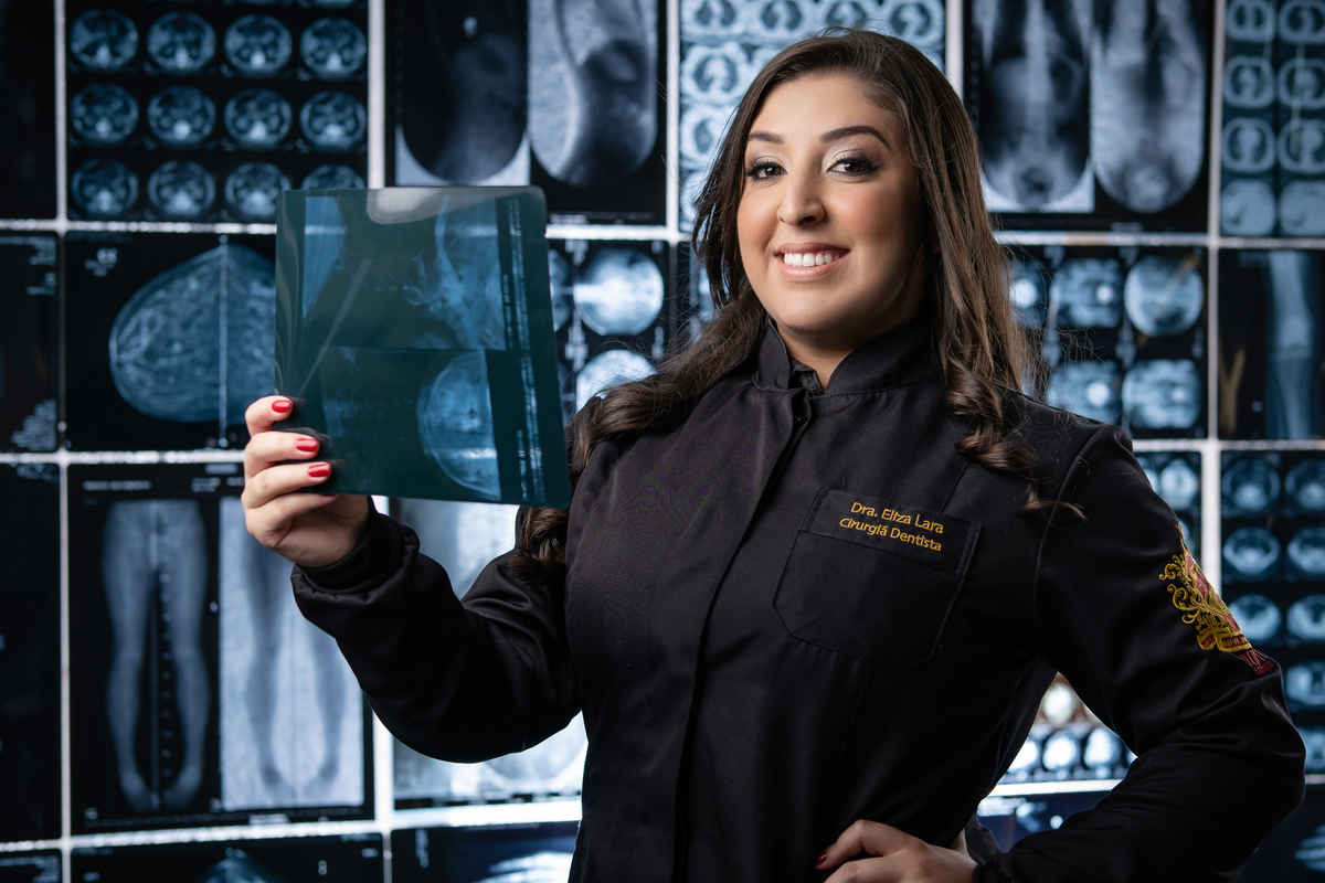 Fotografia de Formatura Dr. Eliza Lara -  Cirurgiã Dentista / Odontologia