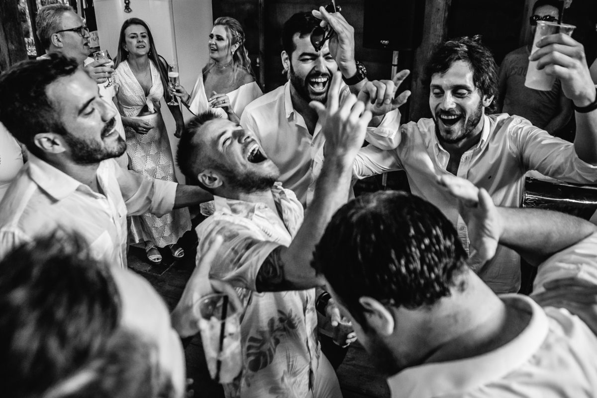Casamento Ramiro Benetti, Casamento em Gramado, Fotógrafo de Casamento em Gramado, Fotógrafo de Casamento em Gramado, troca de alianças noivos