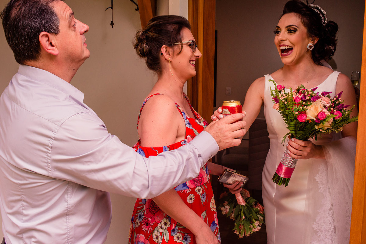 Casamento em Gramado, Fotografia de Casamento em Gramado, Fotógrafo de Casamento, Casamento na Serra Gaúcha, Making Off Noivas, Bastidores Casamento, Flores para noiva, Vestido de Noiva, Vestido de Festa