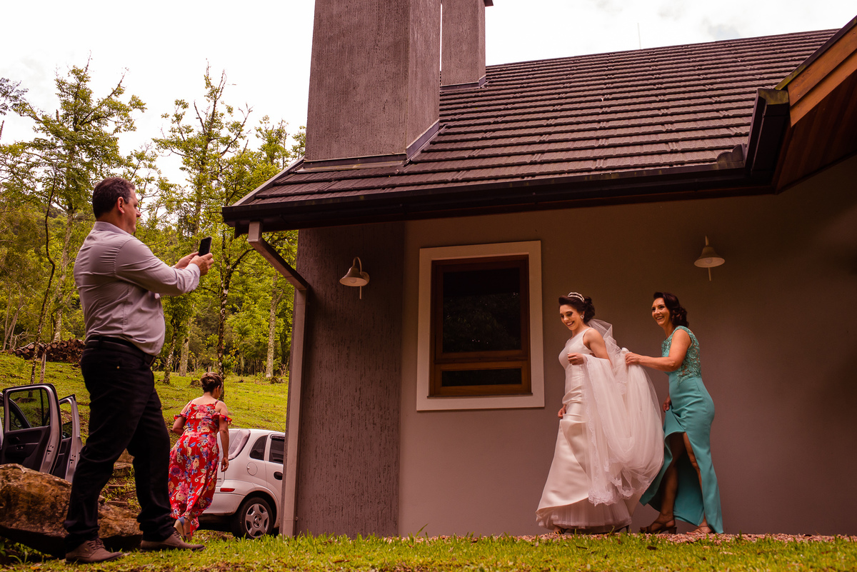 Casamento em Gramado, Fotografia de Casamento em Gramado, Fotógrafo de Casamento, Casamento na Serra Gaúcha, Making Off Noivas, Bastidores Casamento, Flores para noiva, Vestido de Noiva, Vestido de Festa