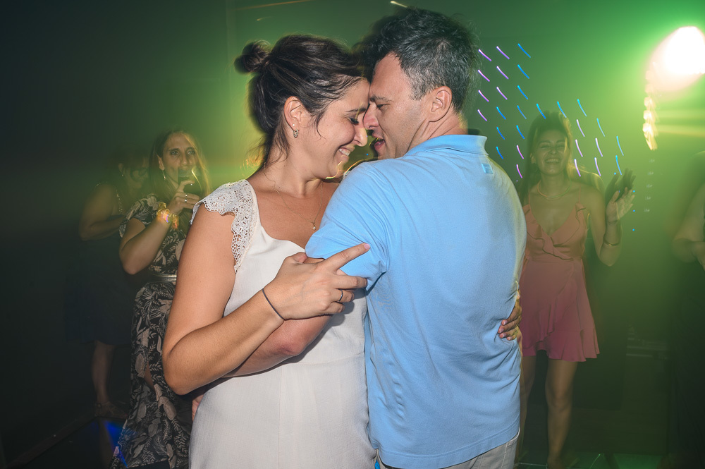 casamento na praia,santa catarina (brazilian state),estaleiro guest house,casamento emocionante,balneário camboriú (city-town-village),guest house,casamento lindo,vestida de noiva,como organizar lista de casamento,entrada da noiva