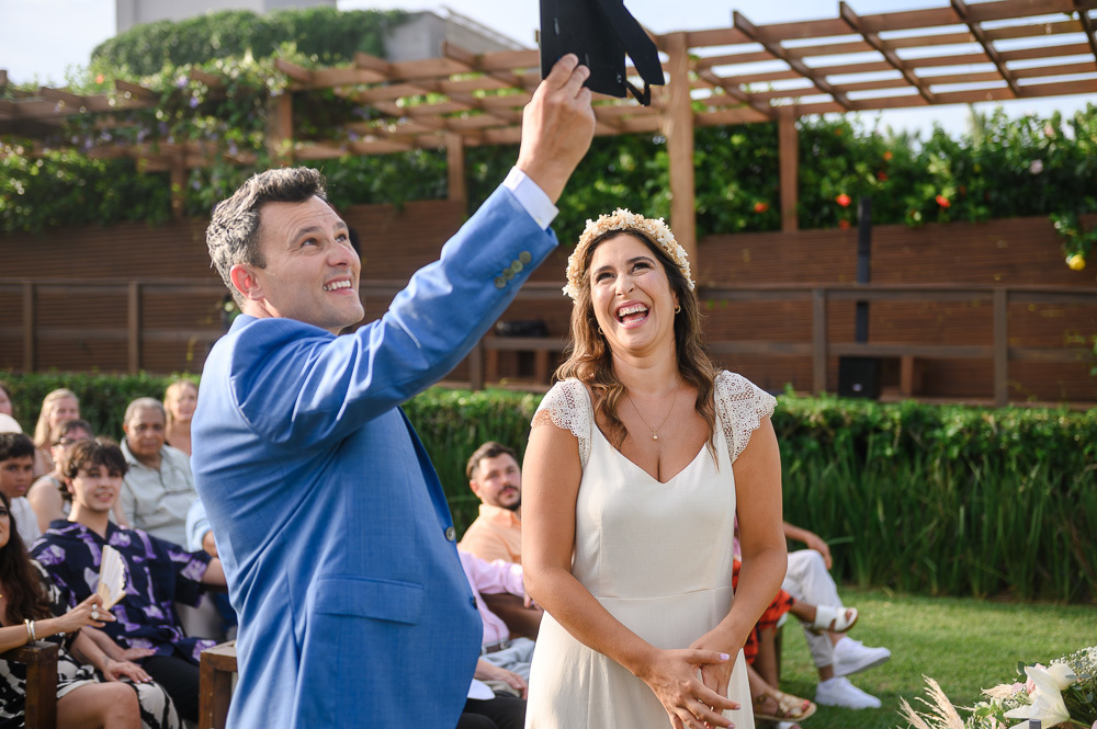 casamento na praia,santa catarina (brazilian state),estaleiro guest house,casamento emocionante,balneário camboriú (city-town-village),guest house,casamento lindo,vestida de noiva,como organizar lista de casamento,entrada da noiva