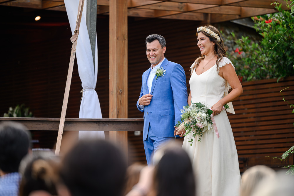casamento na praia,santa catarina (brazilian state),estaleiro guest house,casamento emocionante,balneário camboriú (city-town-village),guest house,casamento lindo,vestida de noiva,como organizar lista de casamento,entrada da noiva