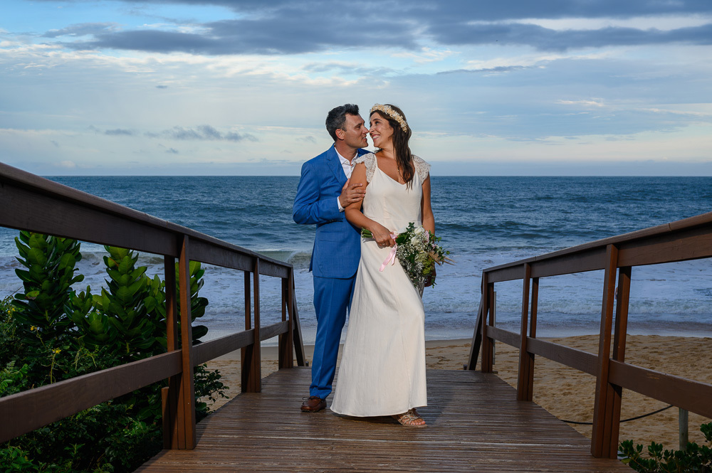 casamento na praia,santa catarina (brazilian state),estaleiro guest house,casamento emocionante,balneário camboriú (city-town-village),guest house,casamento lindo,vestida de noiva,como organizar lista de casamento,entrada da noiva