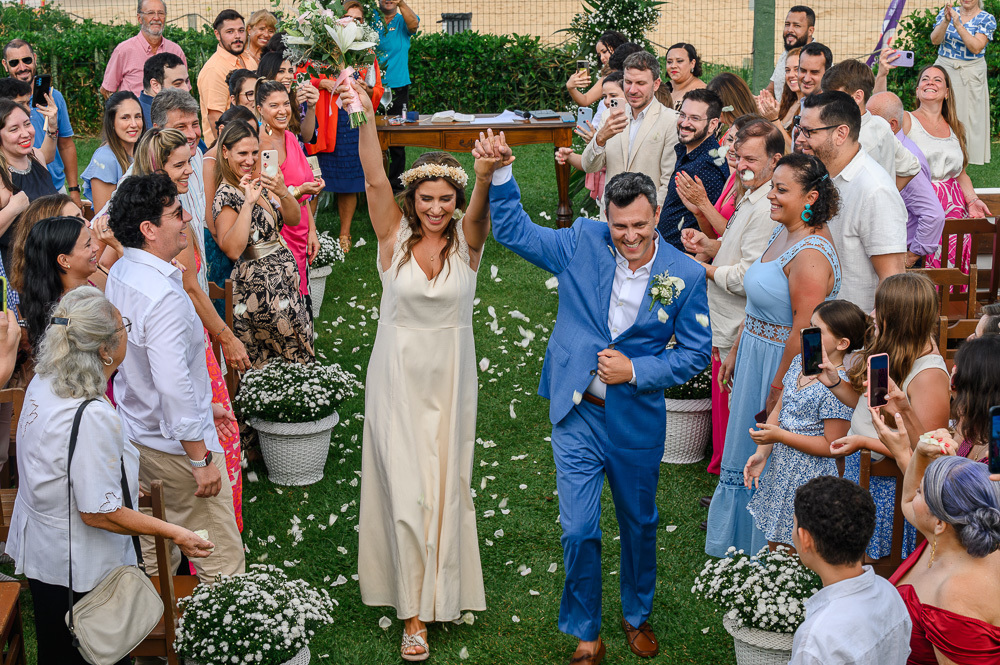 casamento na praia,santa catarina (brazilian state),estaleiro guest house,casamento emocionante,balneário camboriú (city-town-village),guest house,casamento lindo,vestida de noiva,como organizar lista de casamento,entrada da noiva
