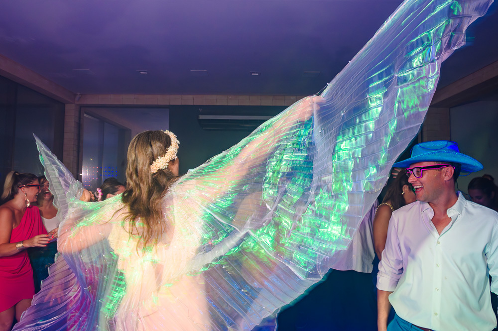 casamento na praia,santa catarina (brazilian state),estaleiro guest house,casamento emocionante,balneário camboriú (city-town-village),guest house,casamento lindo,vestida de noiva,como organizar lista de casamento,entrada da noiva