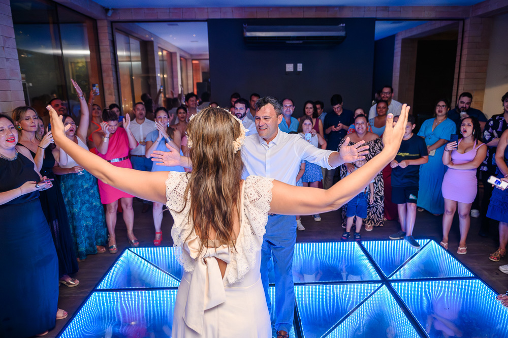 casamento na praia,santa catarina (brazilian state),estaleiro guest house,casamento emocionante,balneário camboriú (city-town-village),guest house,casamento lindo,vestida de noiva,como organizar lista de casamento,entrada da noiva