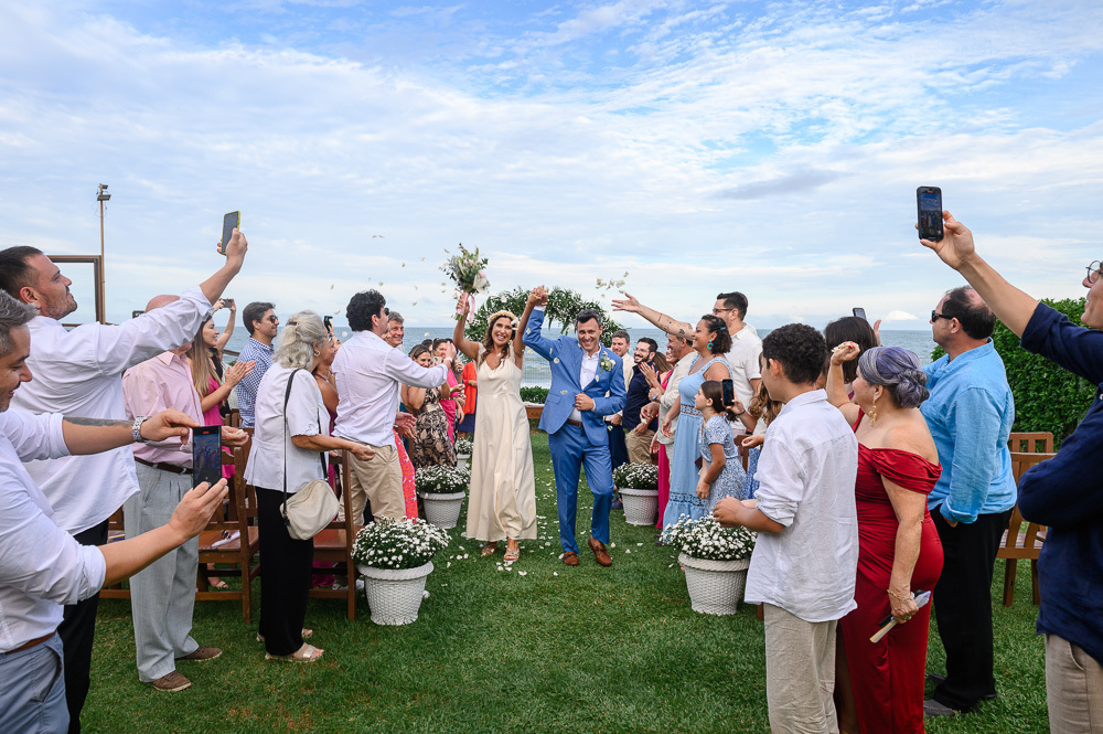 casamento na praia,santa catarina (brazilian state),estaleiro guest house,casamento emocionante,balneário camboriú (city-town-village),guest house,casamento lindo,vestida de noiva,como organizar lista de casamento,entrada da noiva