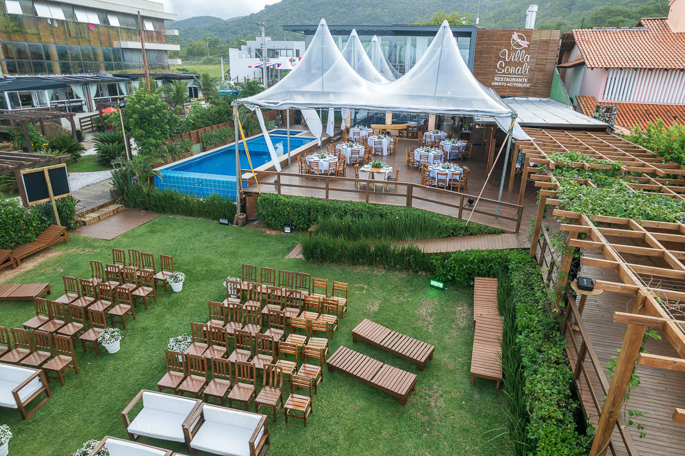 casamento na praia,santa catarina (brazilian state),estaleiro guest house,casamento emocionante,balneário camboriú (city-town-village),guest house,casamento lindo,vestida de noiva,como organizar lista de casamento,entrada da noiva