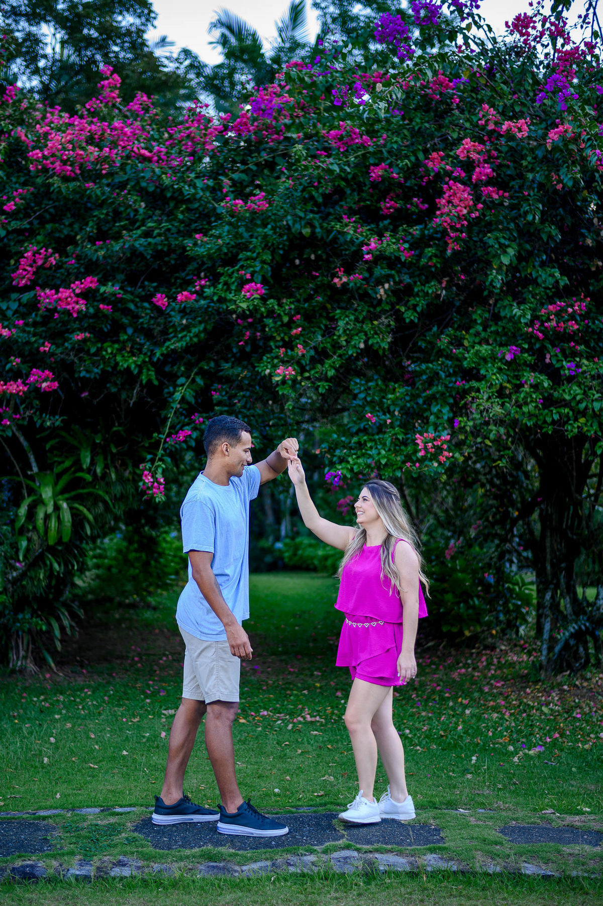 Pré-wedding romântico em meio ao verde em Santa Catarina
