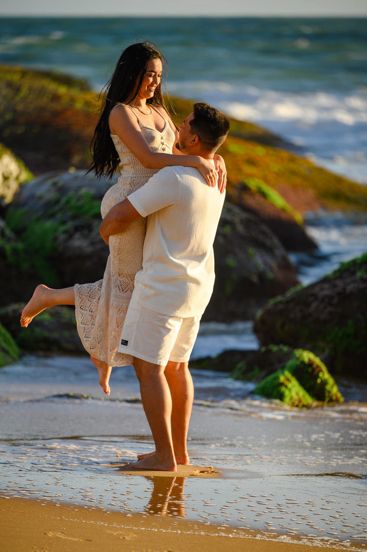 Pré-wedding na praia em Balneário Camboriú fotografado por Diego Dahmer Fotografia