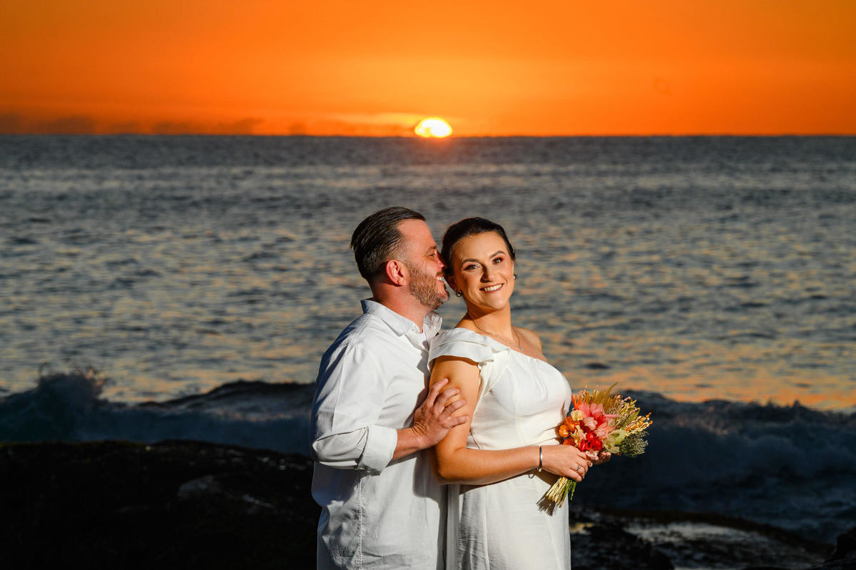 ensaio pré wedding romântico na praia em Balneário Camboriú