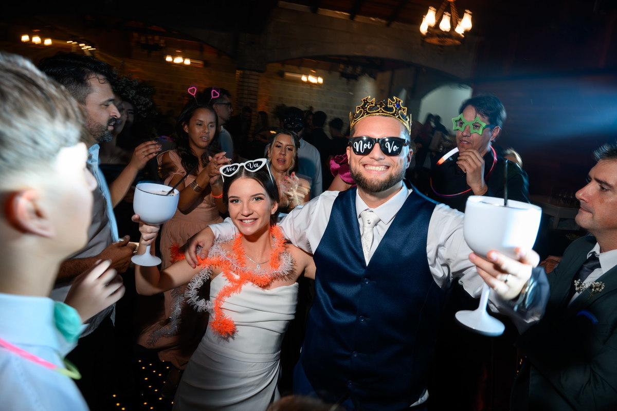 068-noivos-pista-festa-casamento-camboriu
