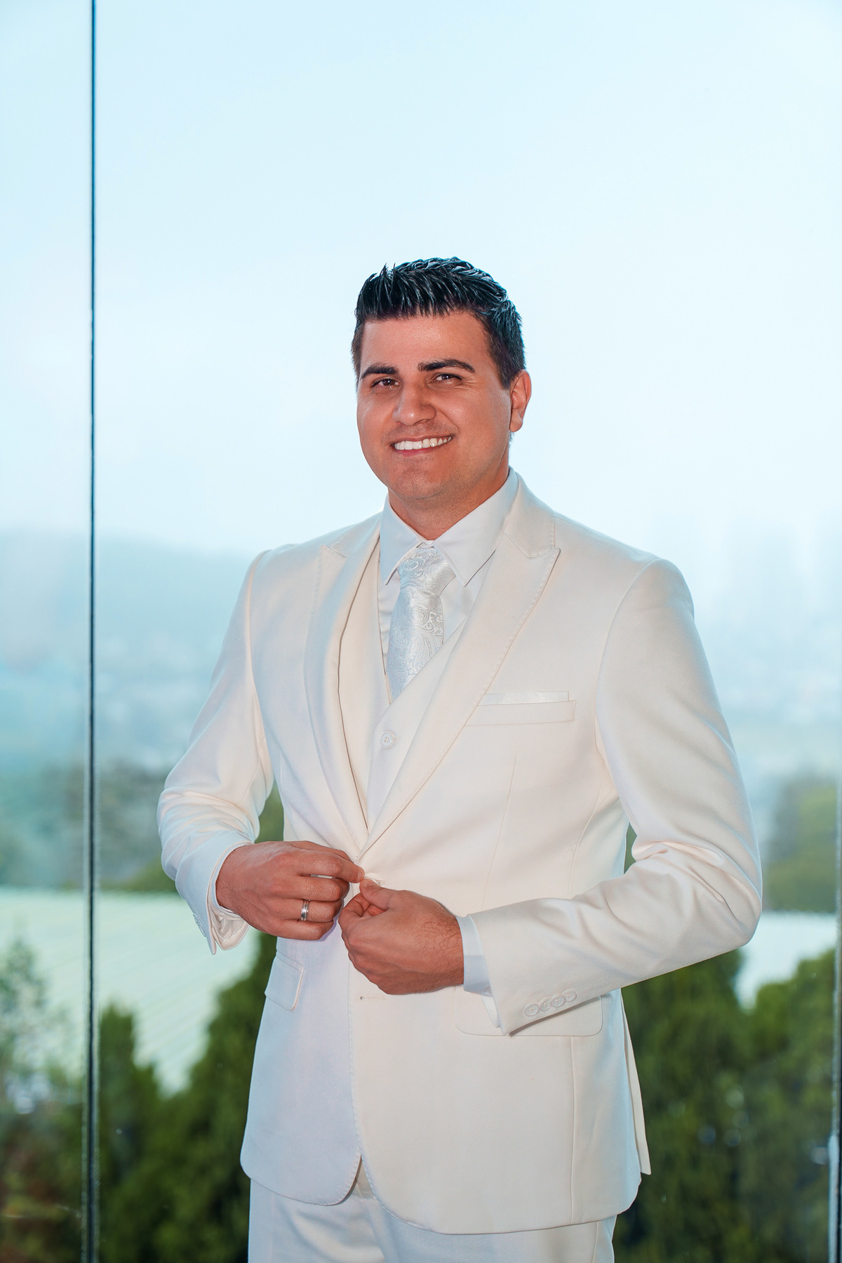  Noivo pronto para a cerimônia de casamento em Itapema
