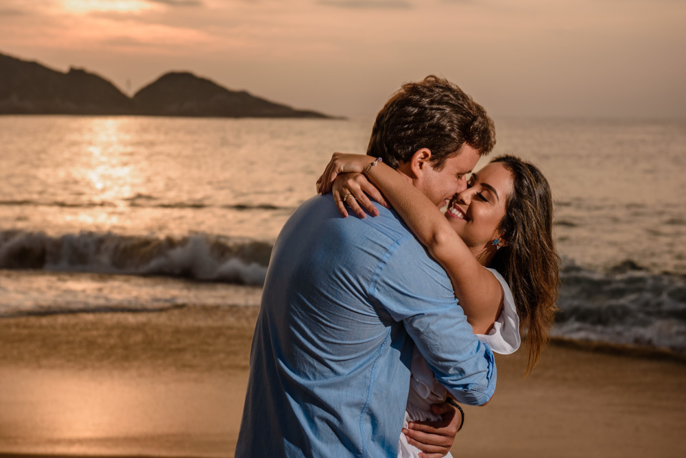fotografo-casamento-itapema-balneario-camboriu-floripa-itajai-fotos-praia-casal-ensaio-book-pre-casamento-wedding