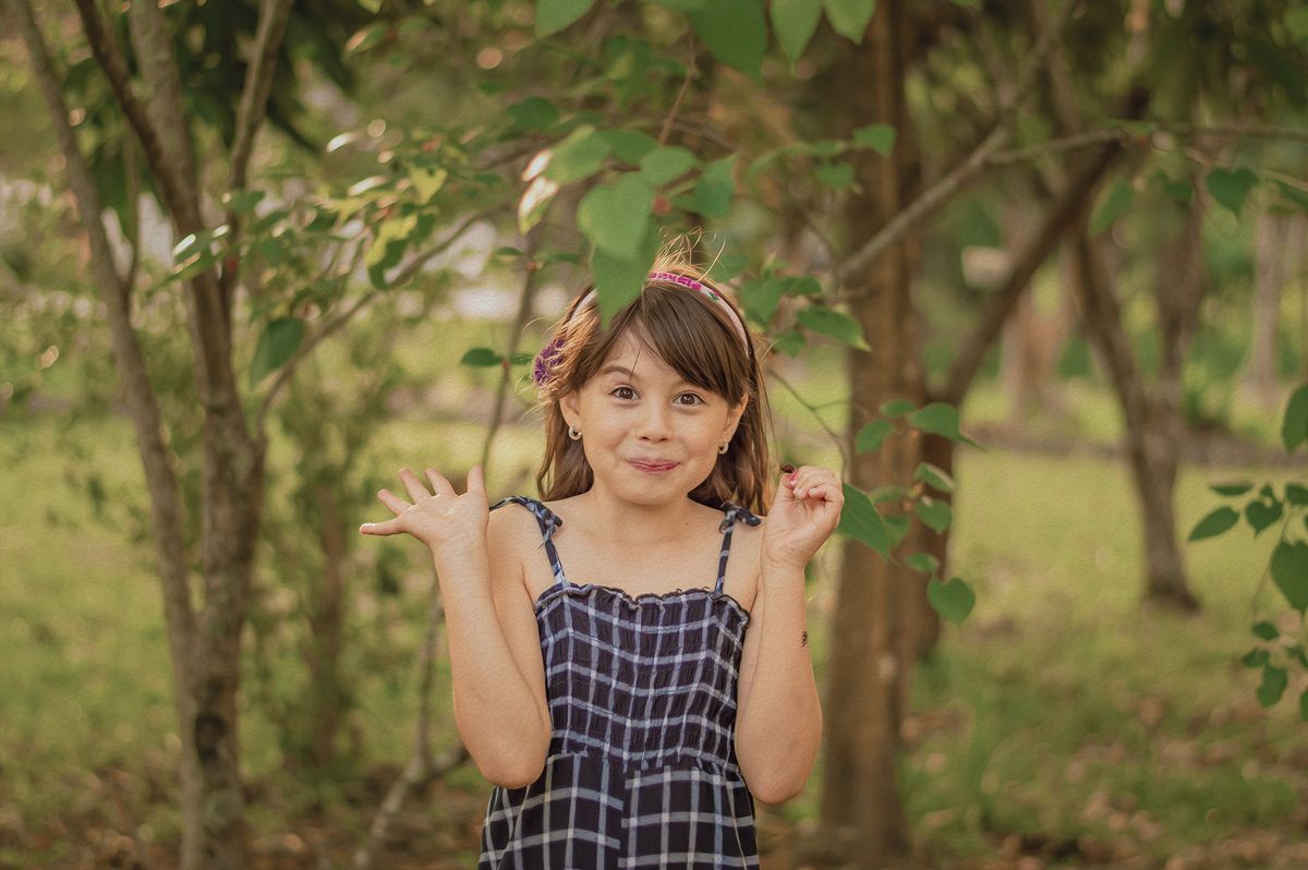 foto de menina na natureza