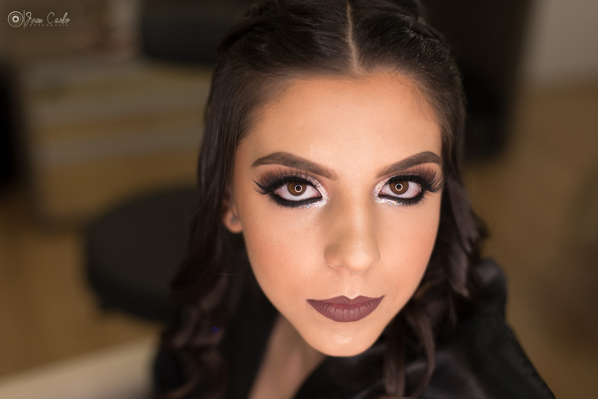 a maquiagem da debutante