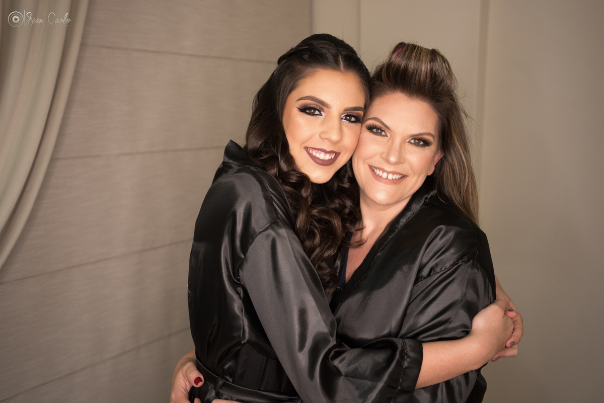 momento com a mae no salão de beleza