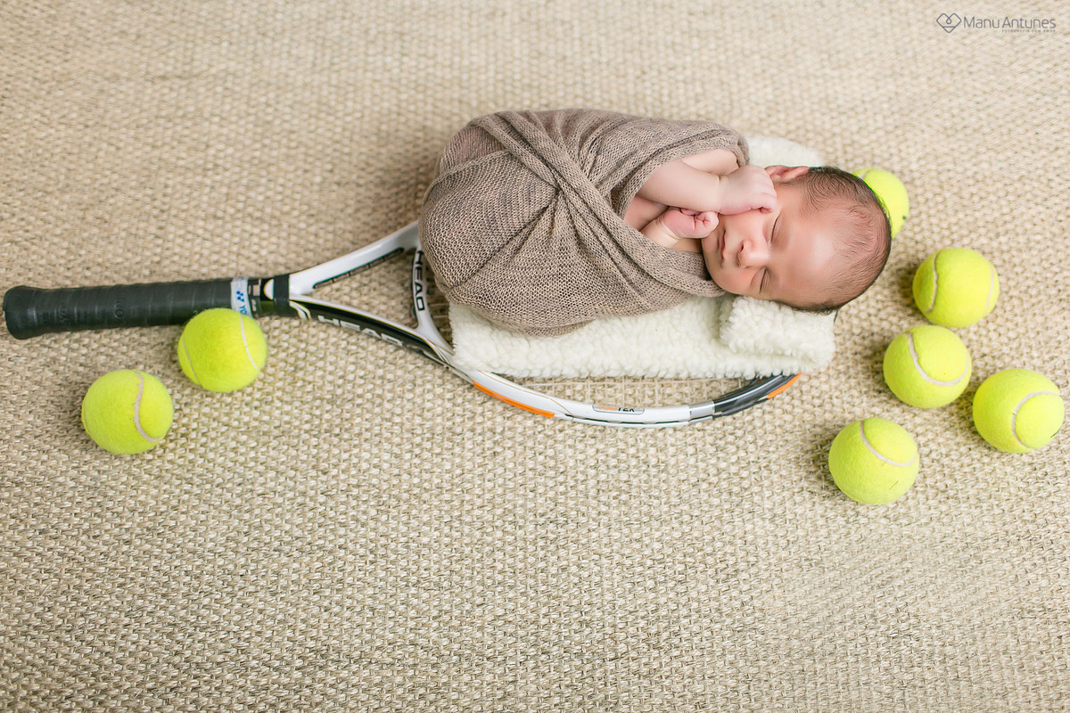 jogador de tenis dormindo
