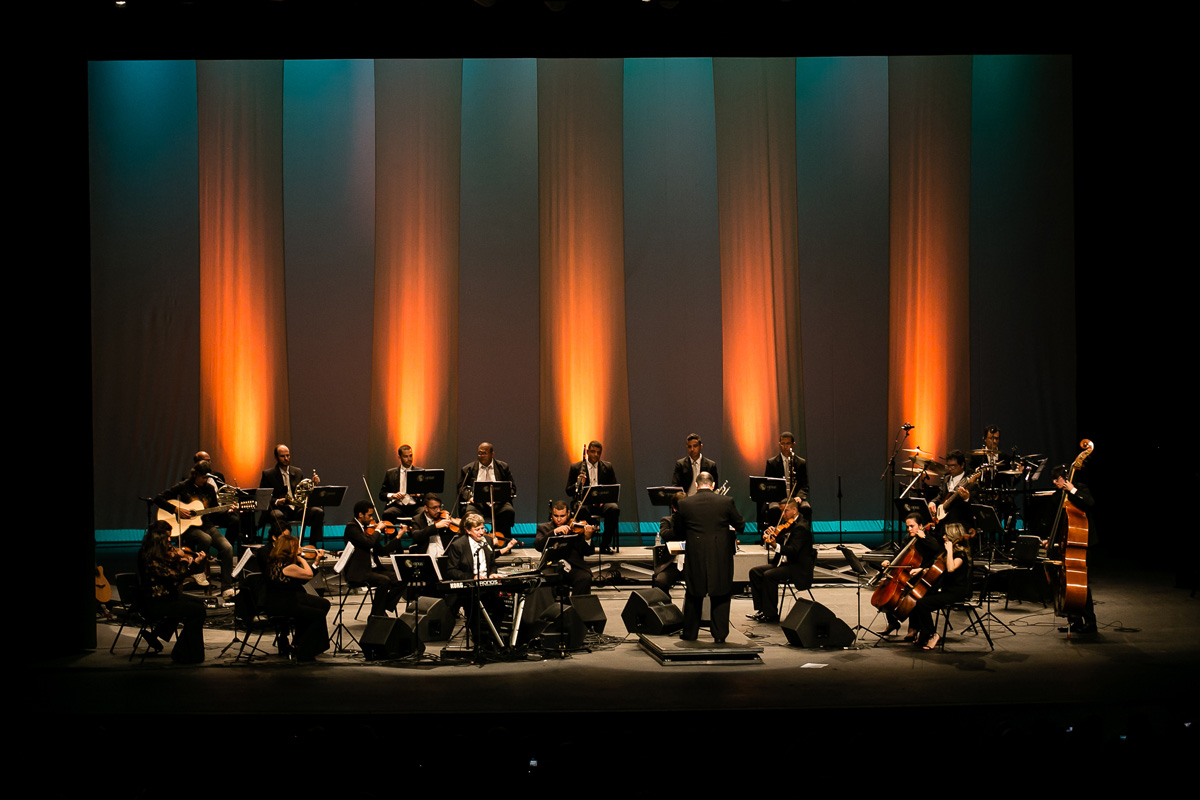 orquestra Opus tocando