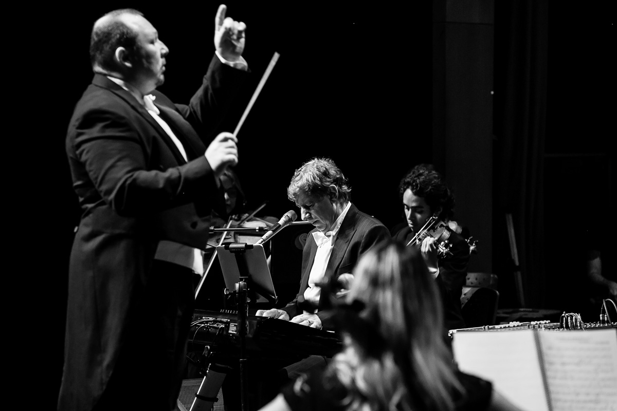 maestro Leonardo regendo