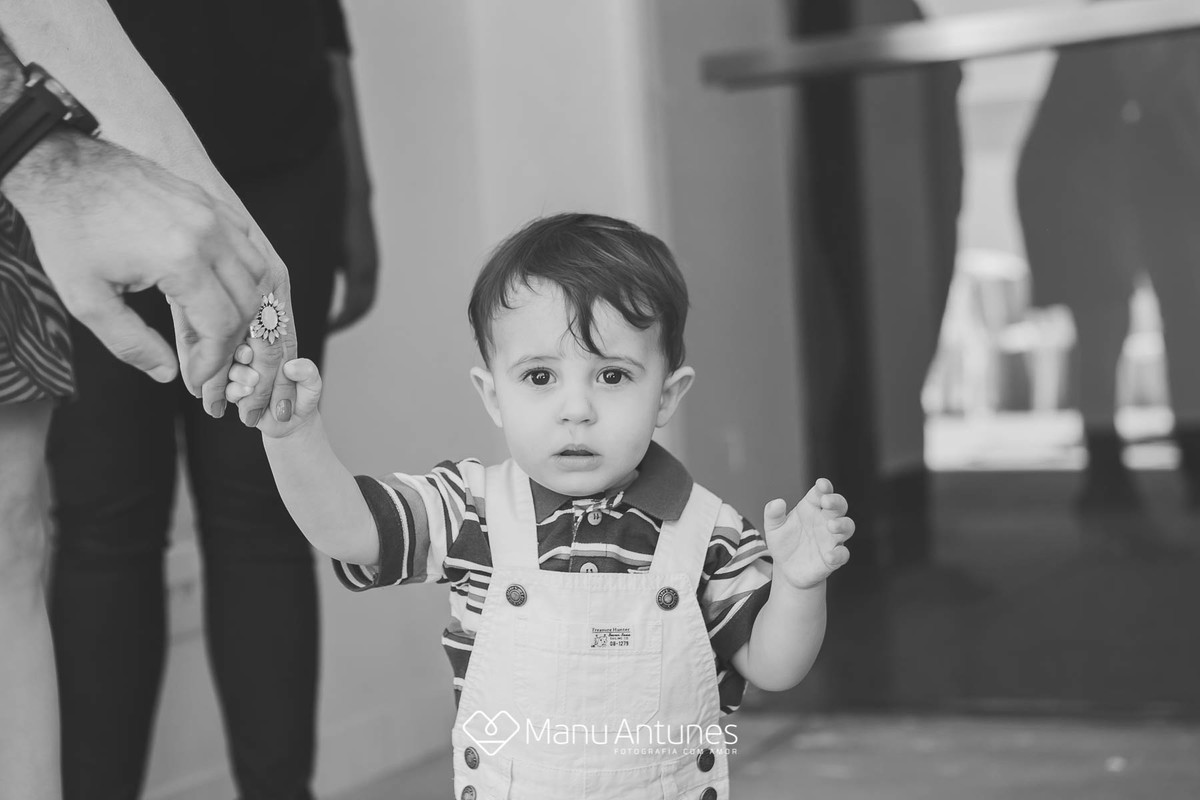 criança com cara ruim