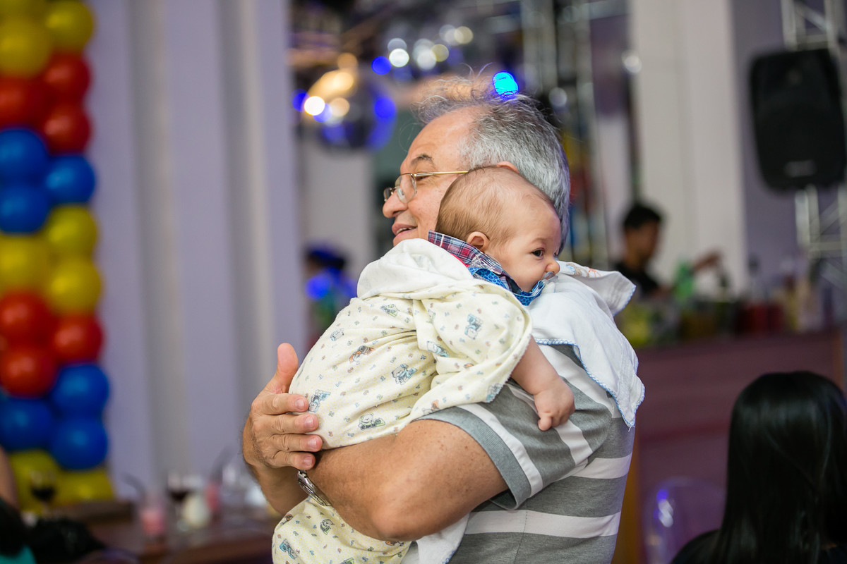 recém nascido na festa infantil