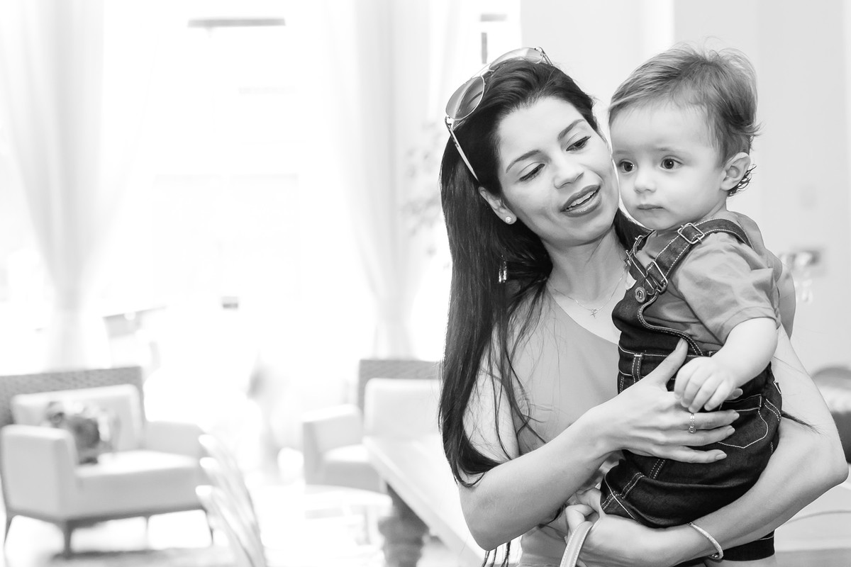 menino com cara de preocupado