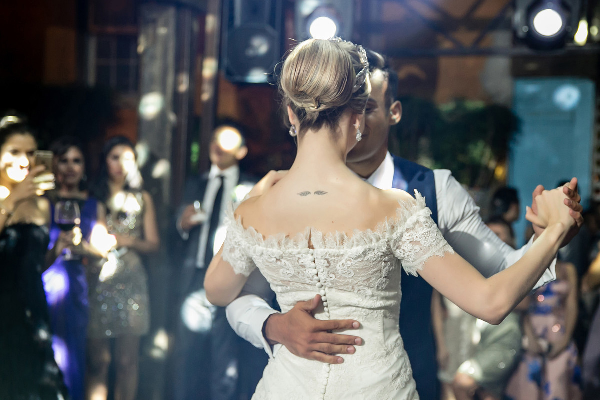 tatuagem de asas nas costas