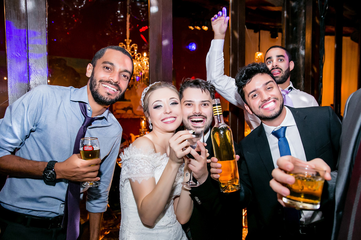 amigos durante a festa