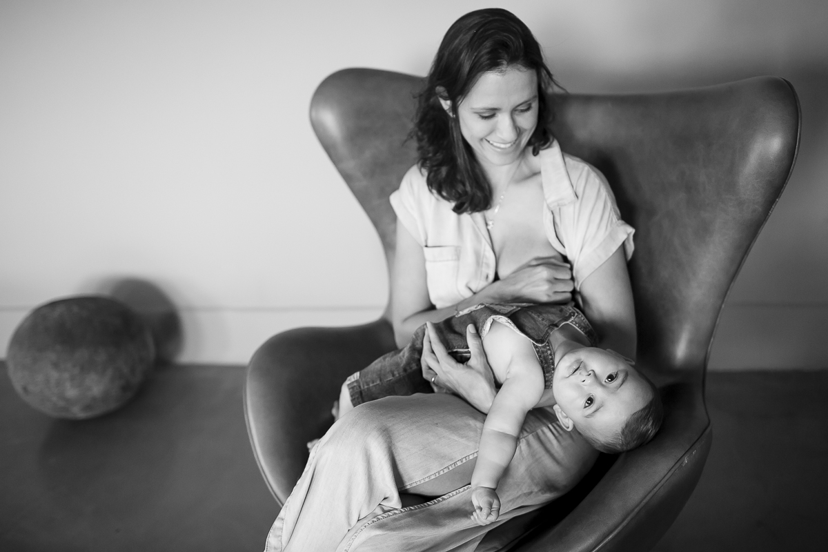 mamãe amamentando