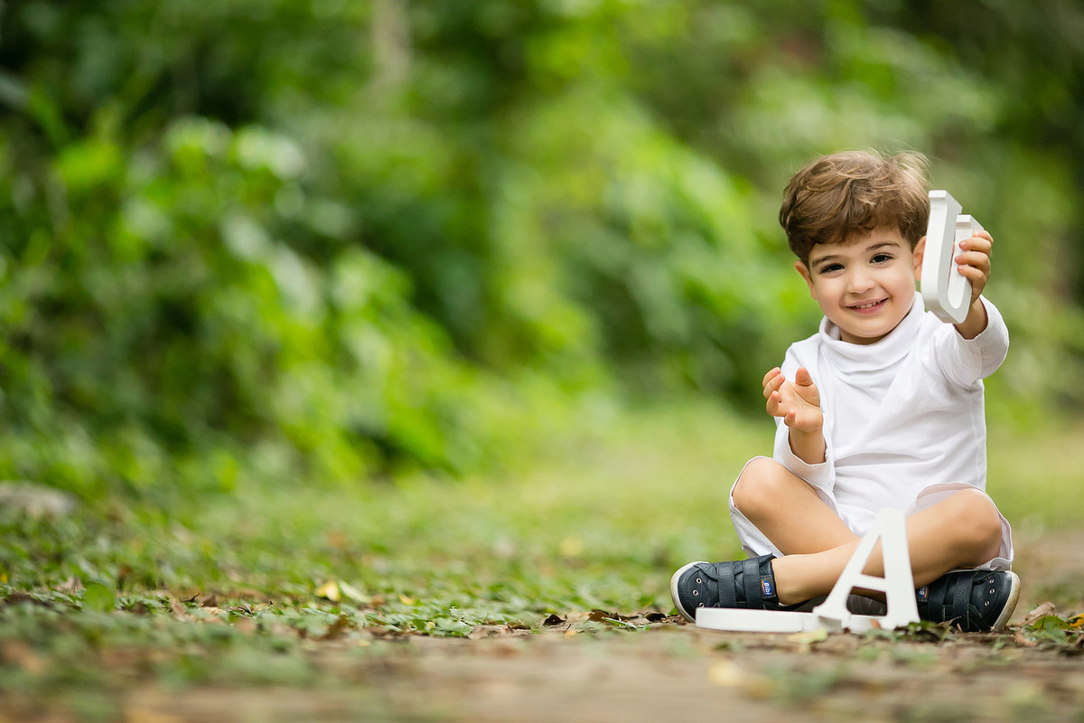 irmão esperando o seu irmão