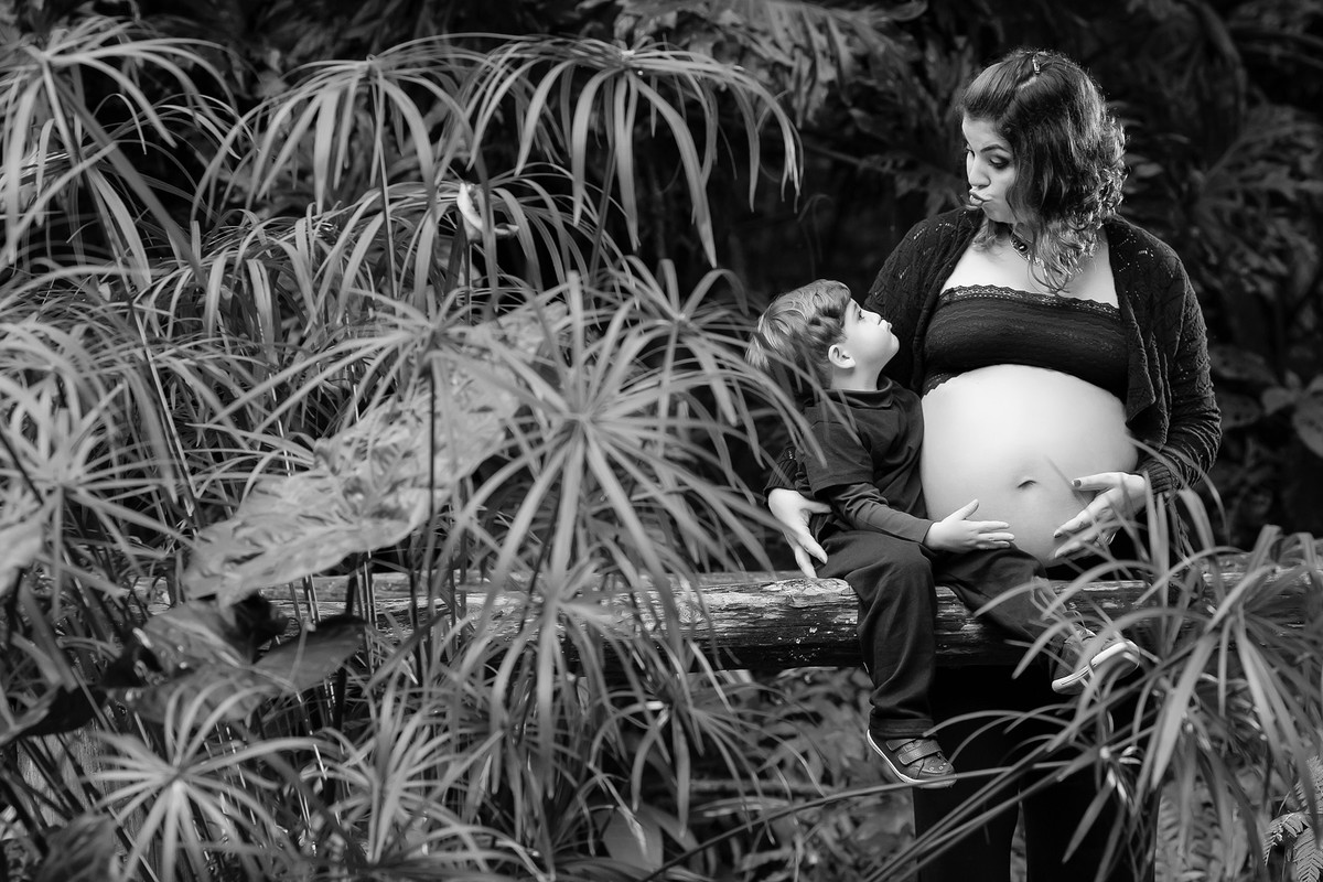 filho olhando pra mamãe