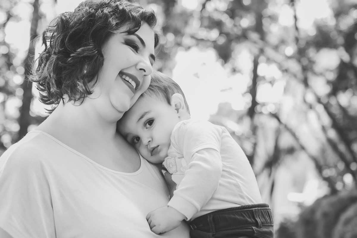 carinho de mamãe e filho