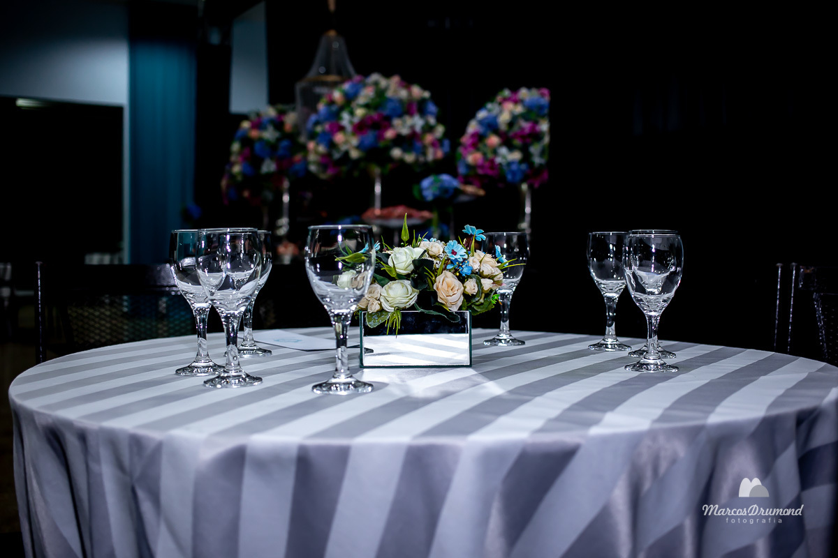 Fotografia colorida do aniversário de 15 anos da debutante Natielle